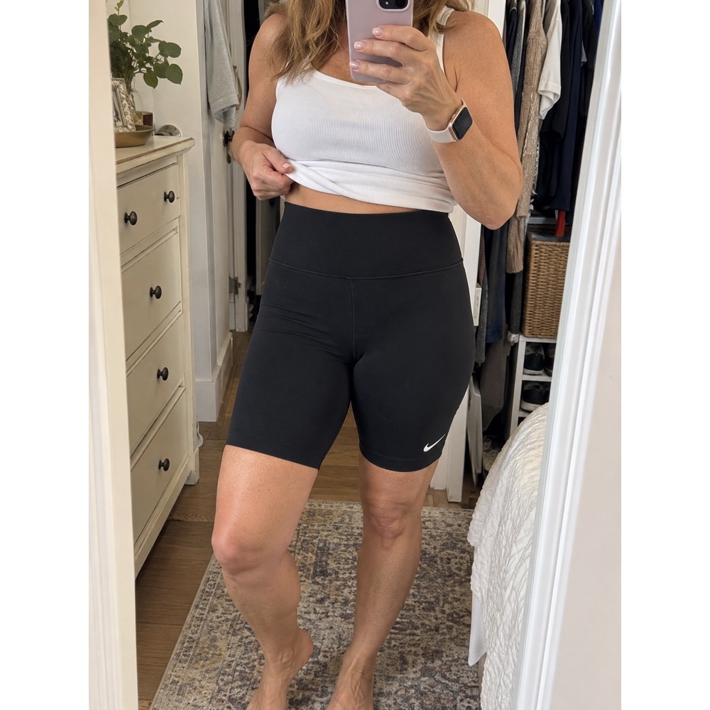 Nike High Waisted Biker Shorts L Black 9" Inseam Dri-FIT High Rise